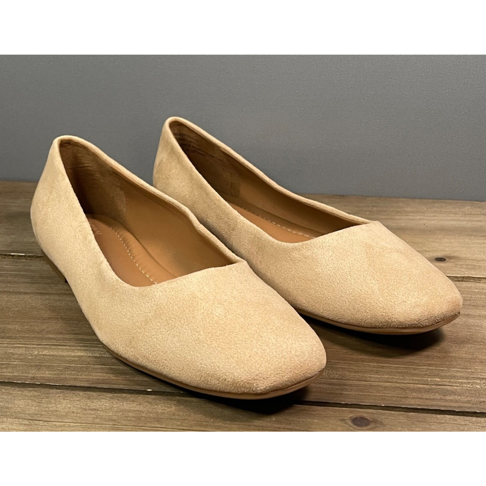Nordstrom Rack Women's Aspen Flats Size 7.5 Light Tan Faux Suede Square Toe - Picture 2 of 12
